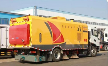 東風天錦18噸多功能高速清掃車圖片3