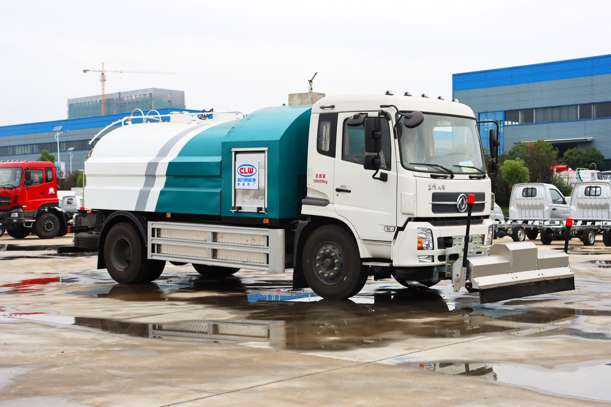 東風(fēng)天錦純電動(dòng)9方多功能清洗車(chē)圖片5