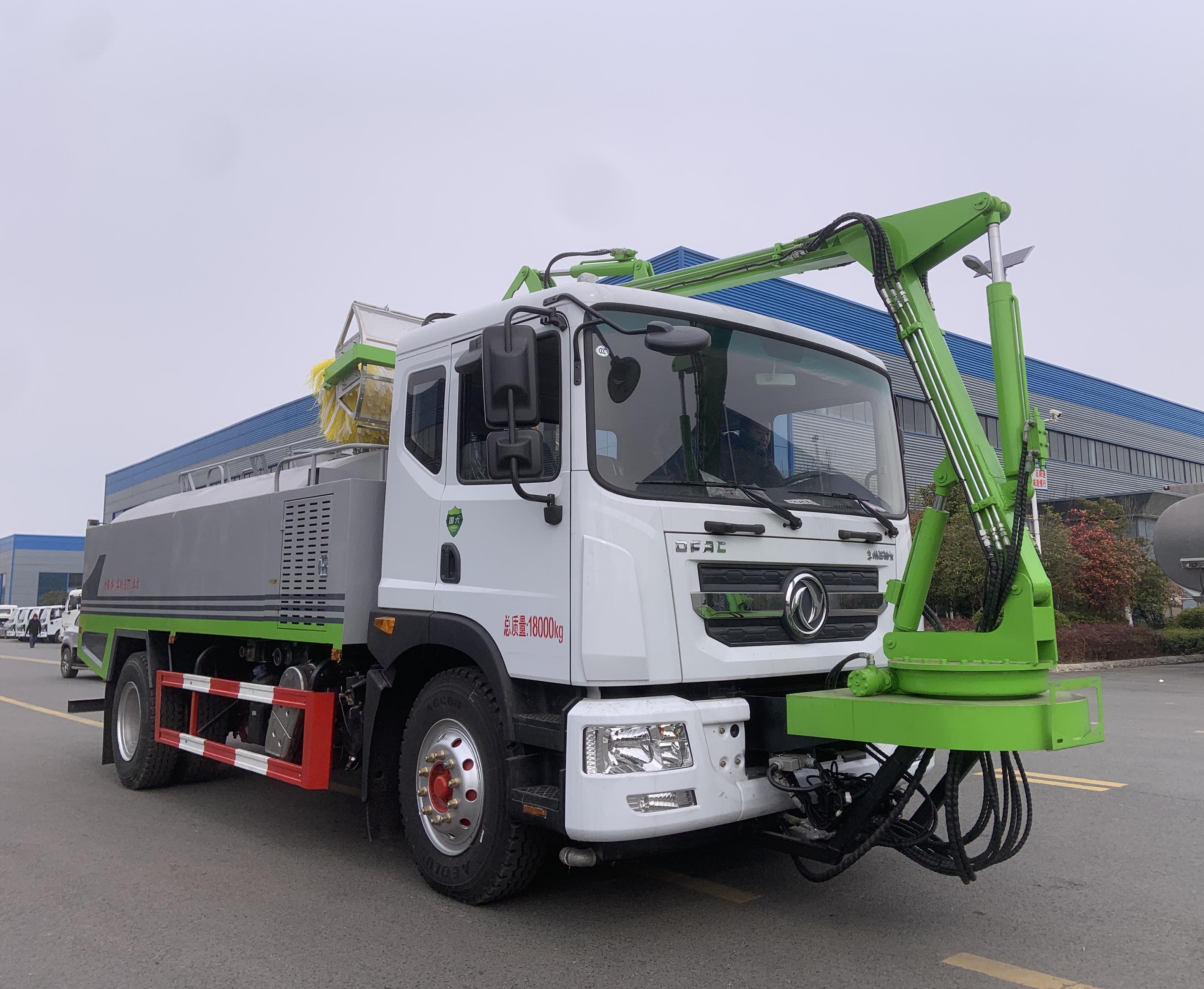 東風(fēng)多利卡10方隧道清洗車