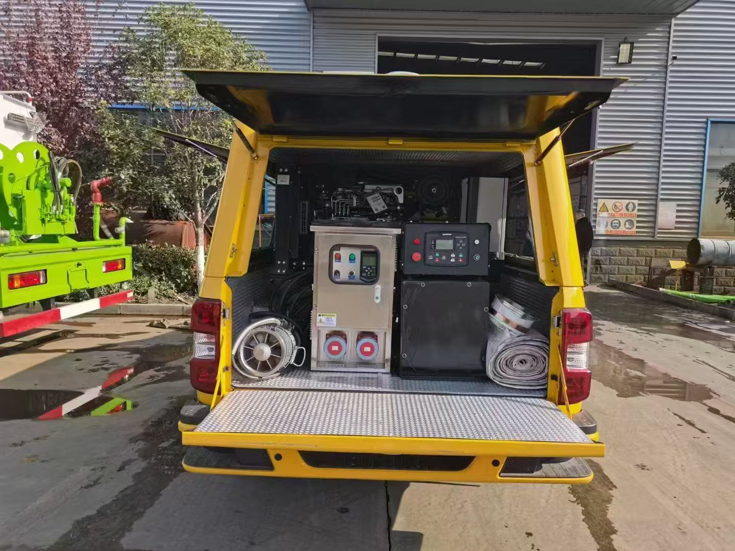 慶鈴皮卡搶險排澇工程救援車圖片5