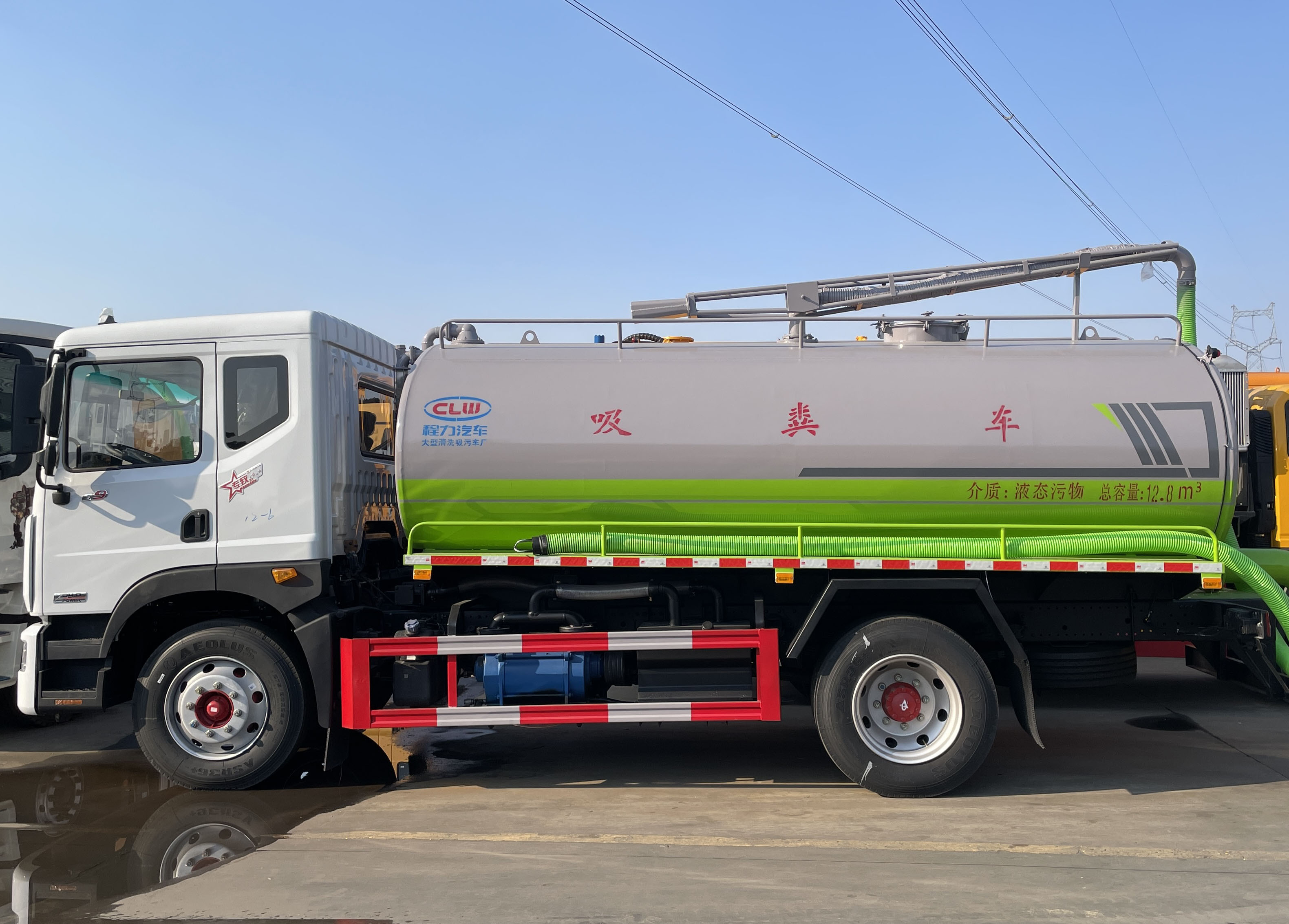 東風多利卡12方吸糞車圖片3